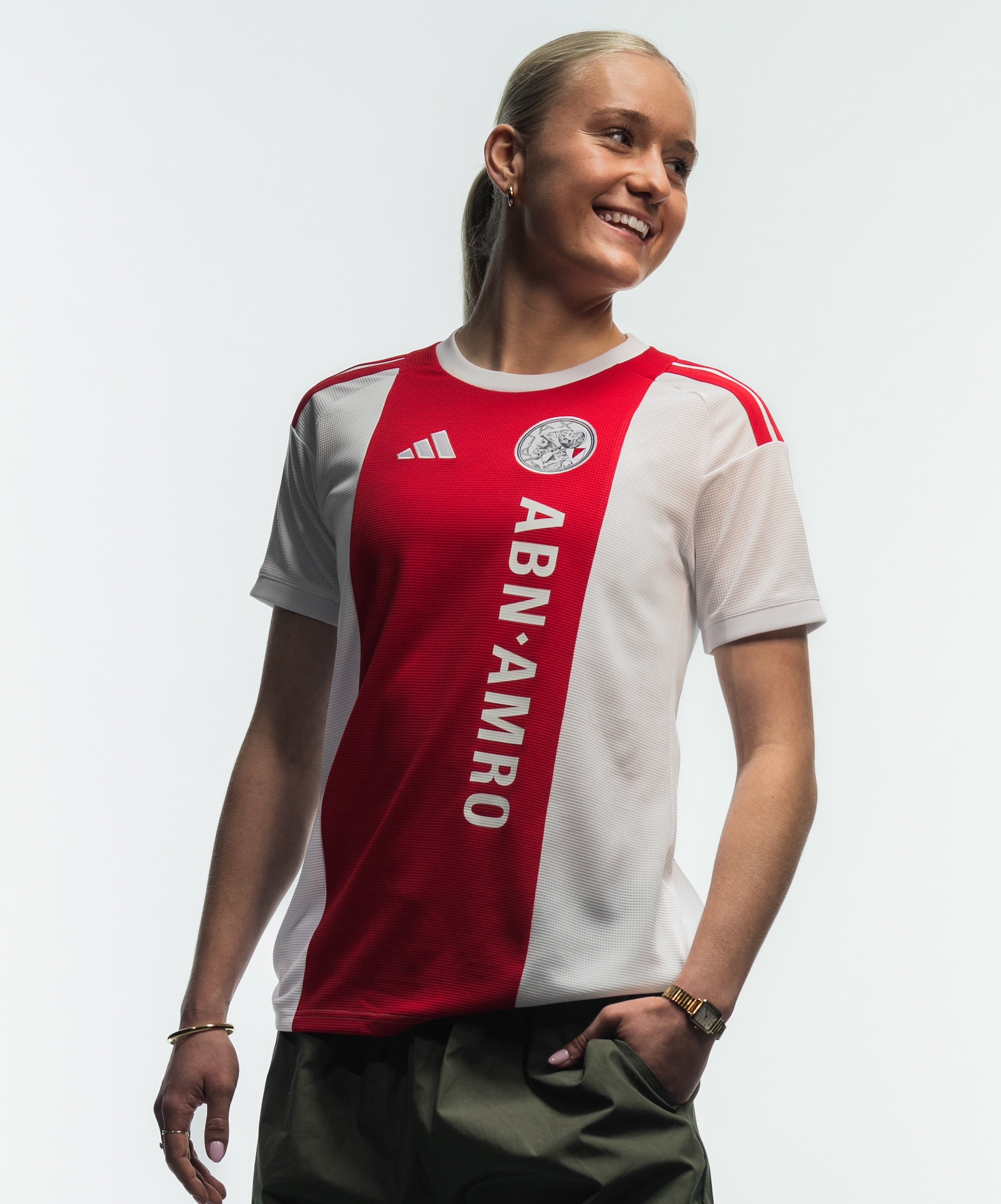 La maglia home dell'Ajax 2026-2027 ha un design senza tempo!
