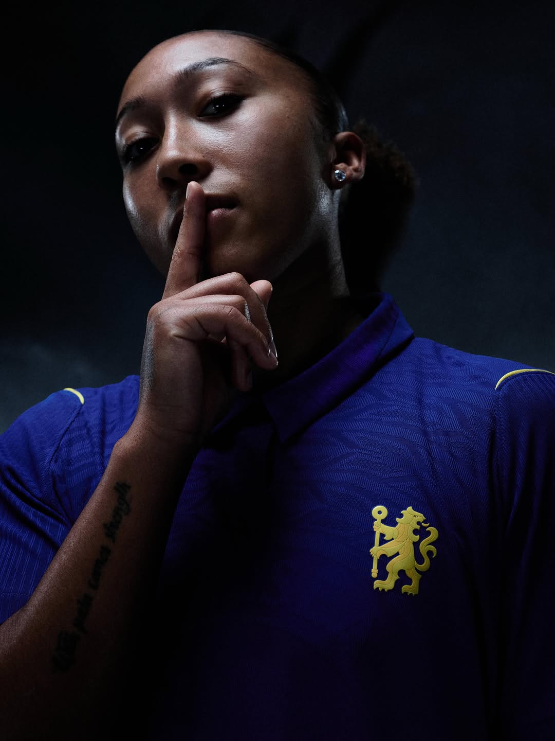 La maglia home del Chelsea 2026-2027, un'ode al leone!