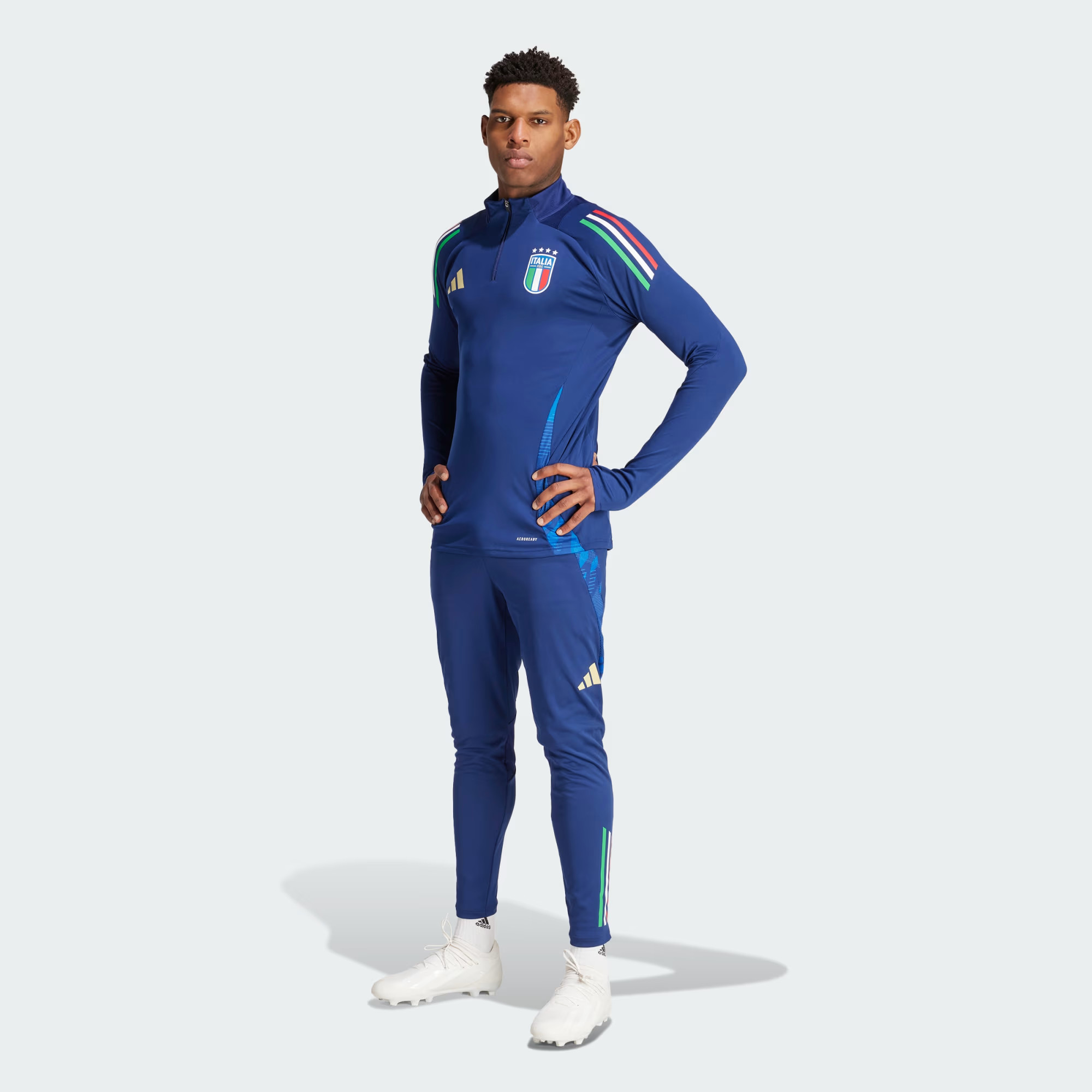 Tuta d’allenamento dell’Italia per Euro 2024: il TIRO24 in azzurro