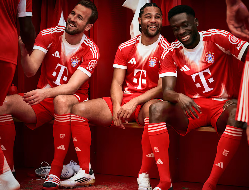 Maglia home Bayern Monaco 2025-2026, un omaggio alla città!