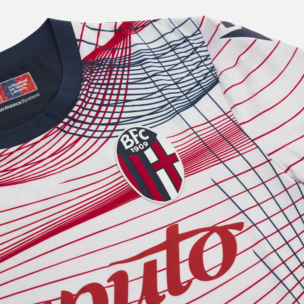Maglie del Bologna 2023-2024: Macron e il motto «Honor the red and the blue»