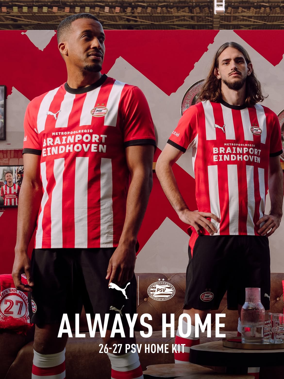 La maglia home del PSV 2026-2027 ha un design tradizionale