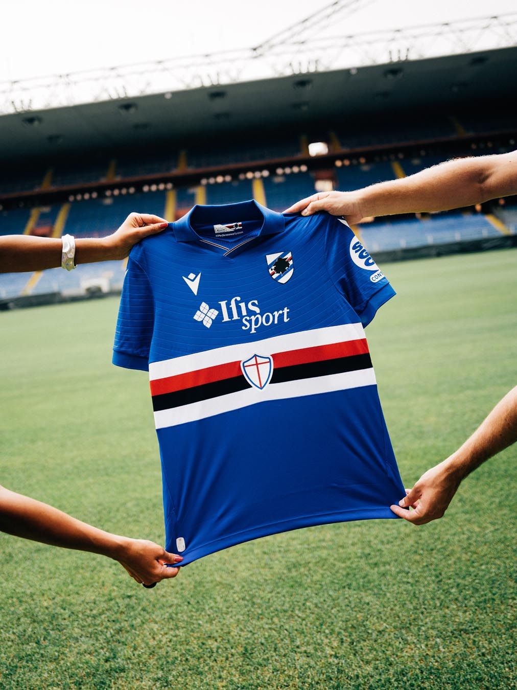 Maglie della UC Sampdoria 2025-2026: un omaggio a Genova