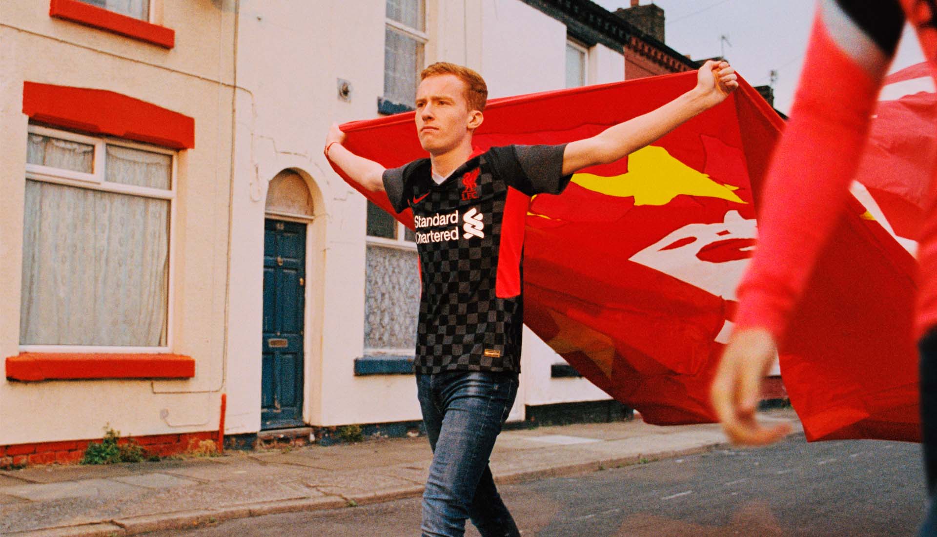 liverpool-3e-shirt-2020-2021.jpg