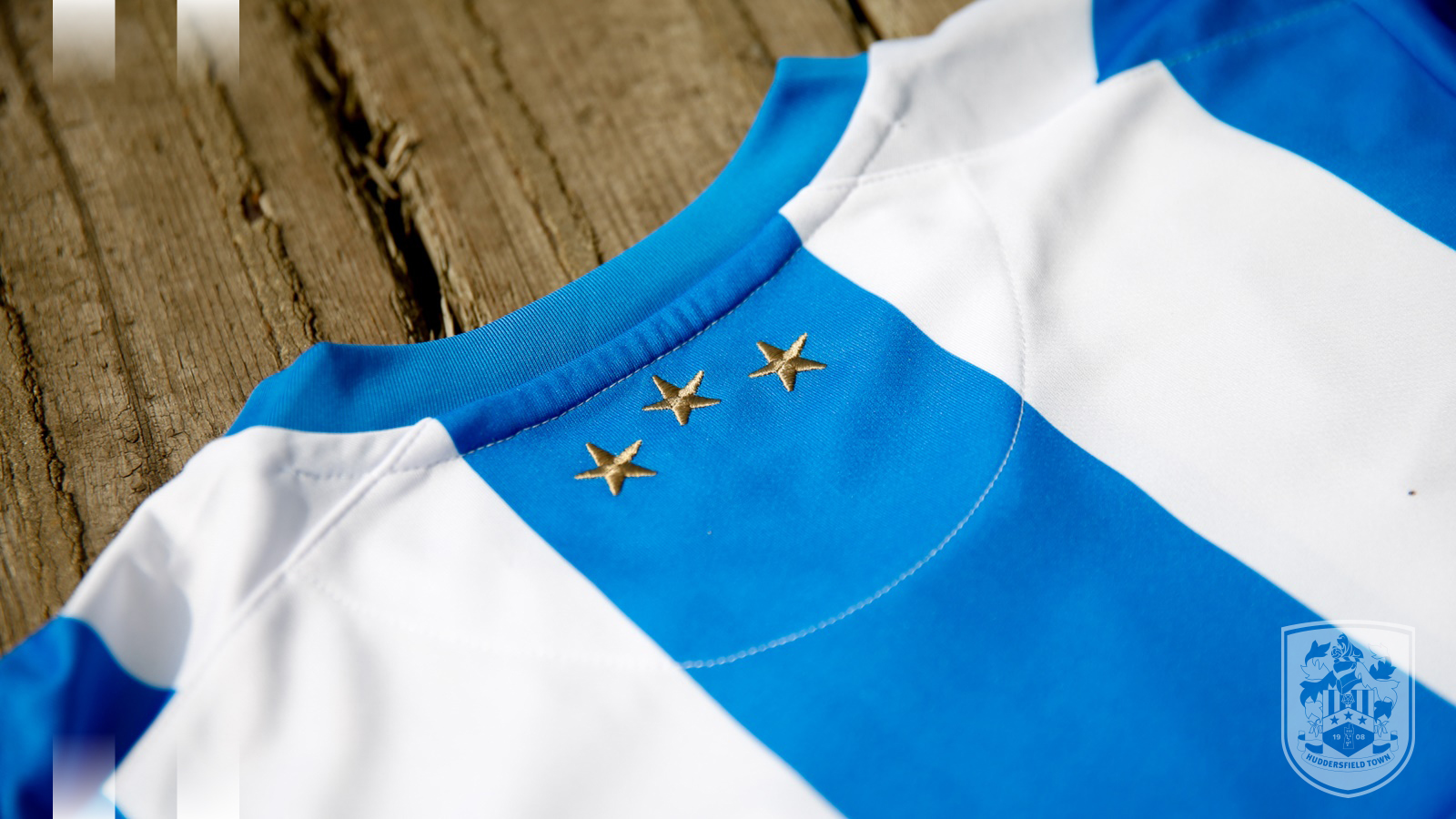 huddersfield-voetbalshirts-2020-2021.jpeg