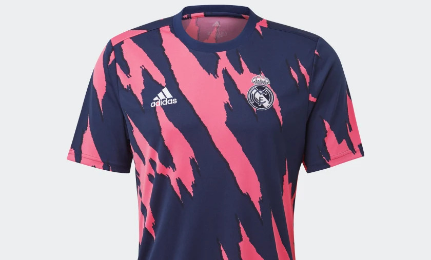 real-madrid-warming-up-shirt-20221.jpg