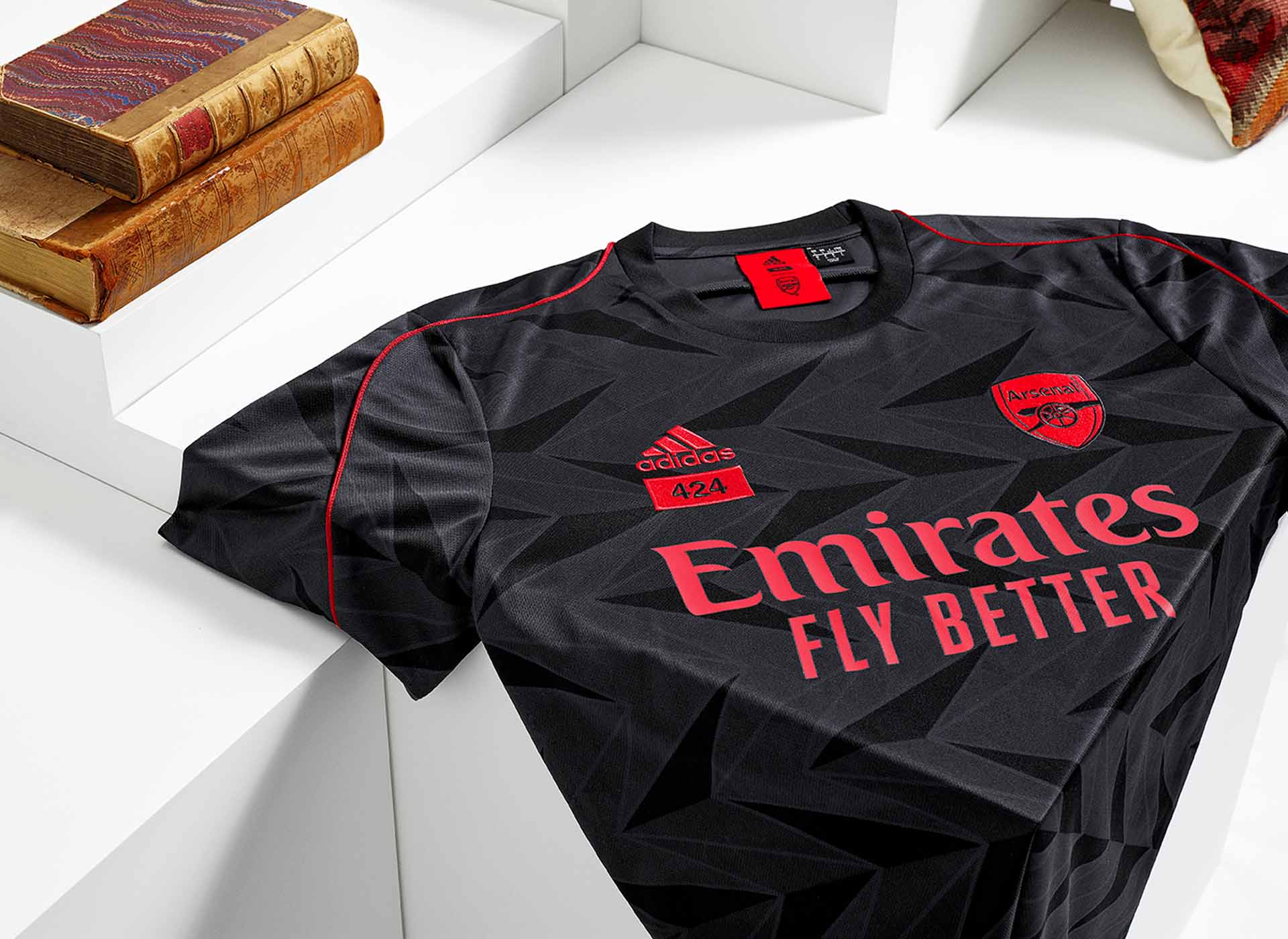 adidas-arsenal-424-voetbalshirt.jpg