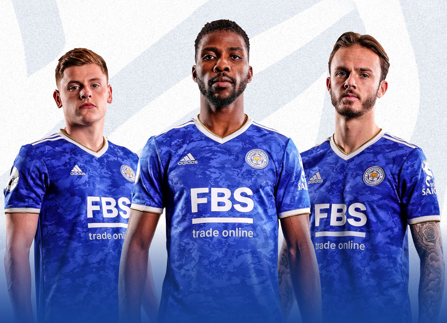 leicester-city-voetbalshirts-2021-2022.jpg