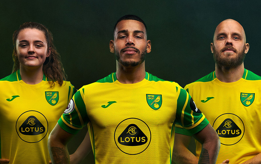norwich-city-voetbalshirts-2021-22.jpg