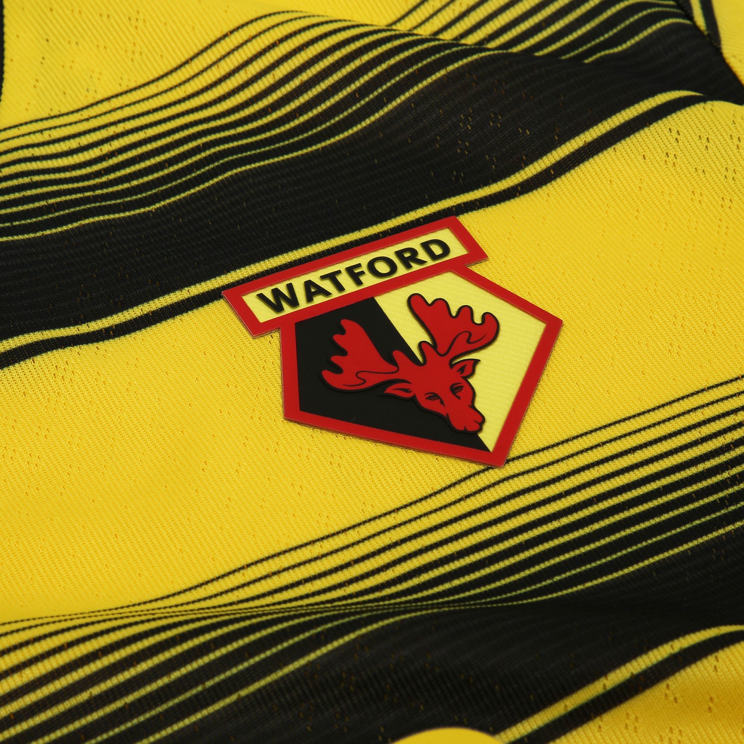 watford-thuisshirt-21-22.jpeg