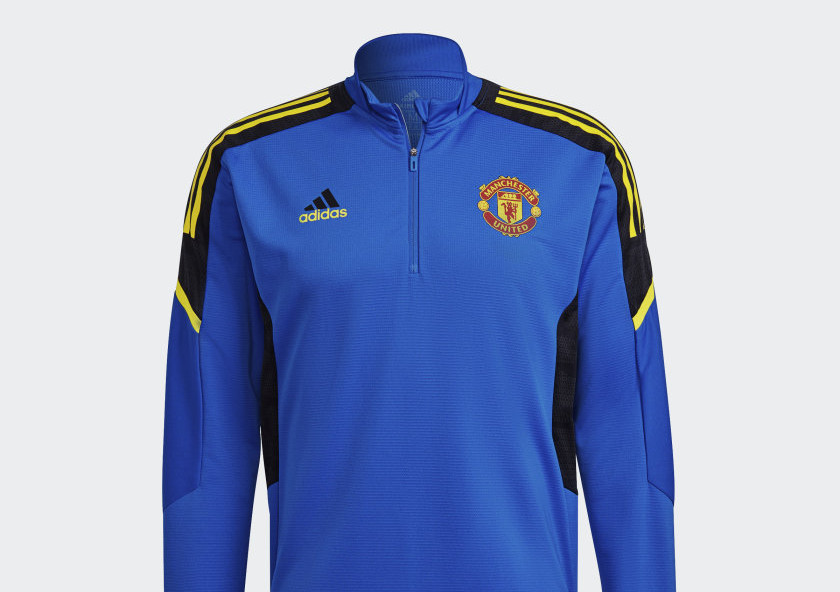 manchester-united-trainingspak-champions-league-2021-2022.jpg