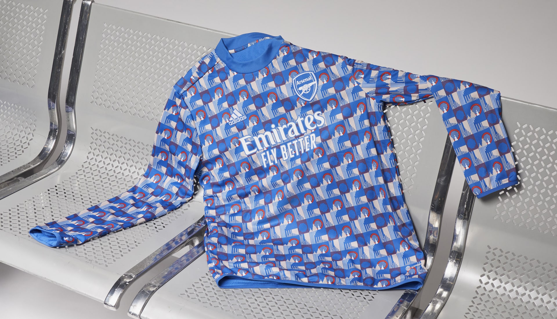 arsenal-warming-up-shirt-2022.jpg
