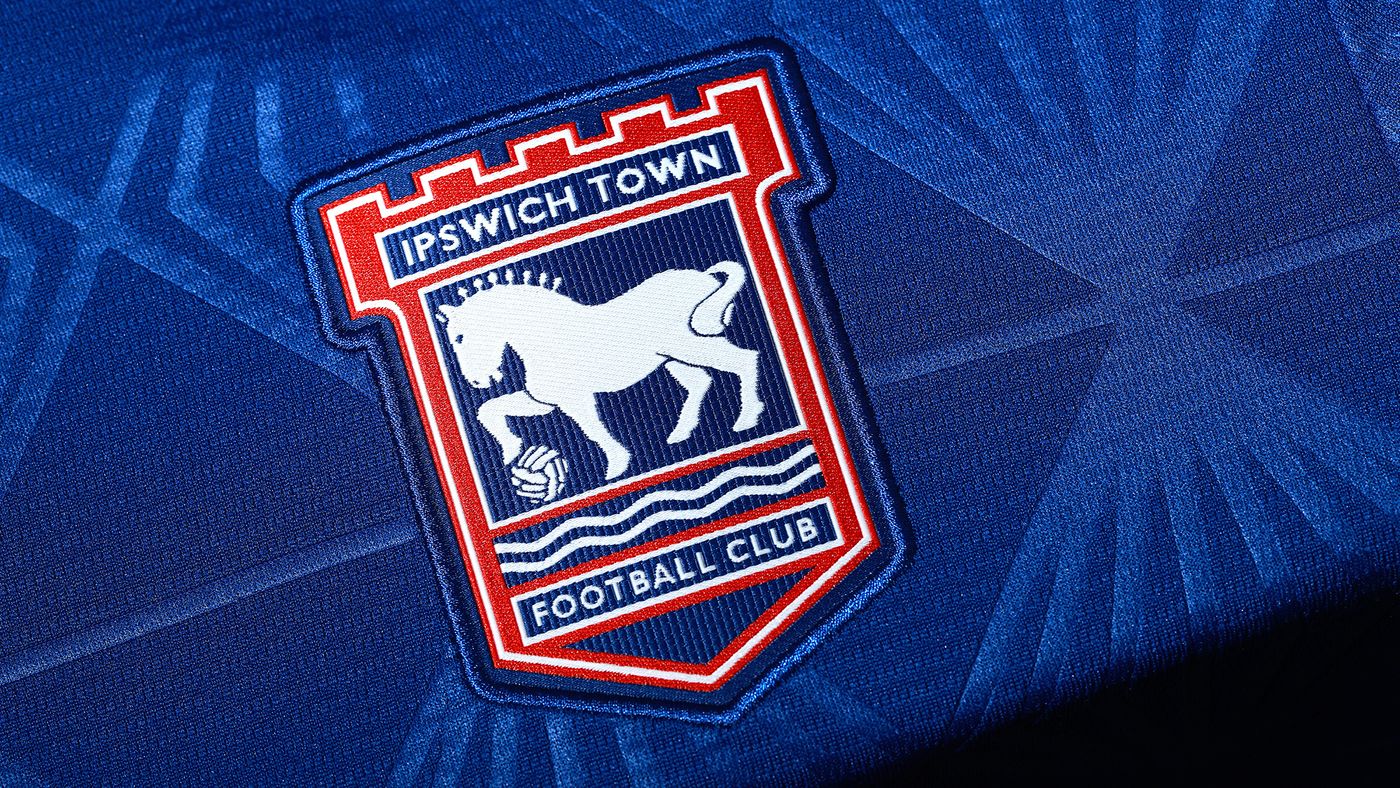Ipswich Town Voetbalshirts 2026 2027