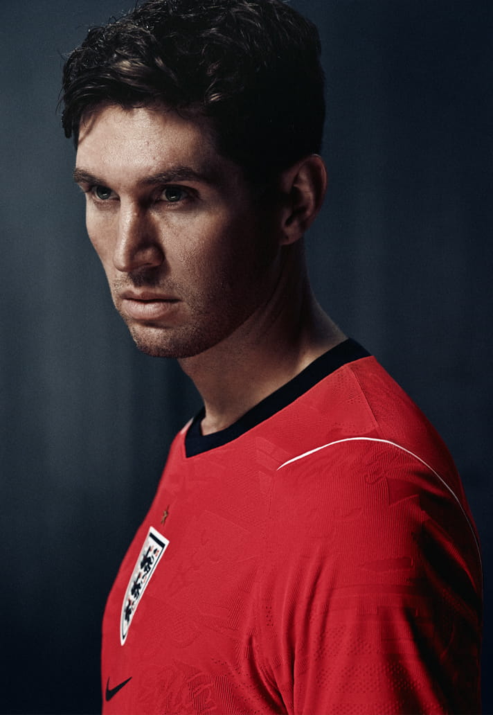 La maglia away dell'Inghilterra per i Mondiali 2026 ha colori audaci!