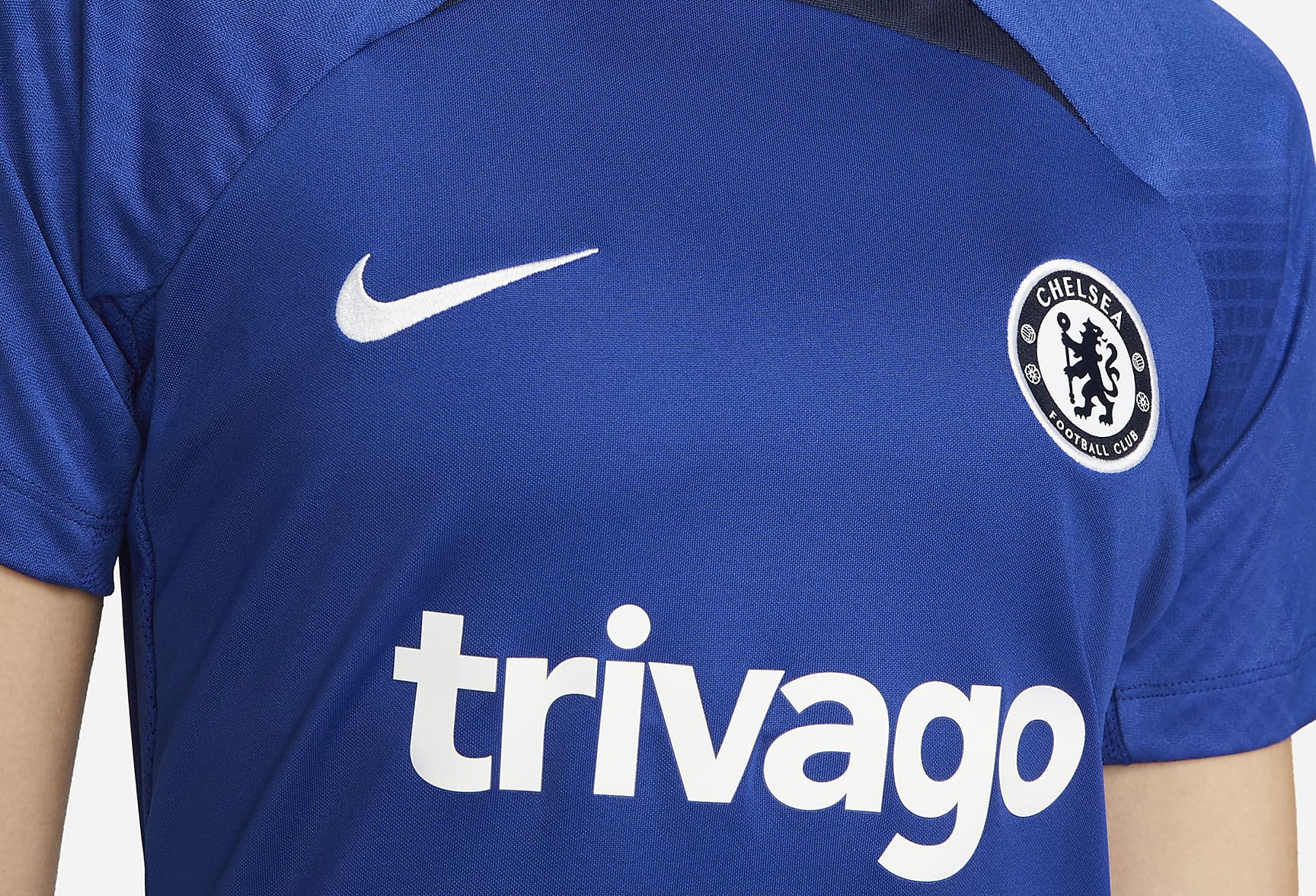chelsea-trainingsshirt-2022-2023-b.jpg