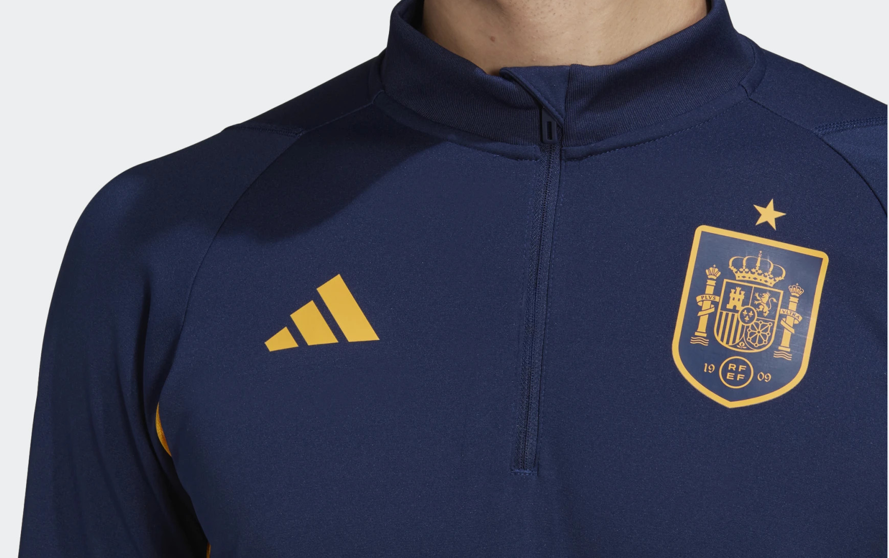spanje-training-sweater-2022-2023.jpg