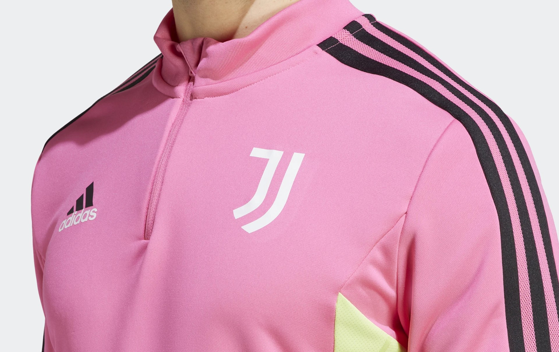 juventus-training-sweater-2023.jpg