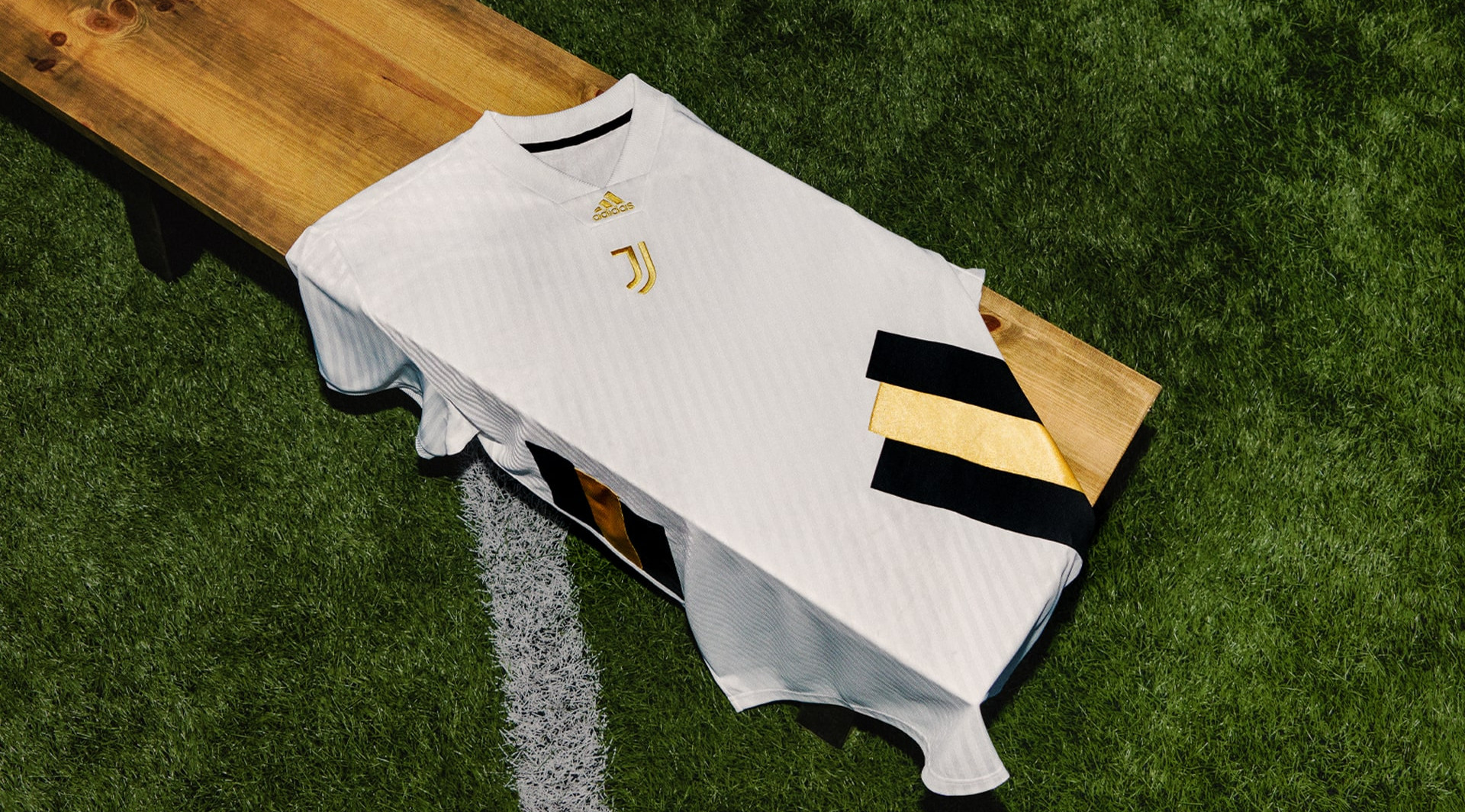 juventus-icon-voetbalshirt-adidas.jpg