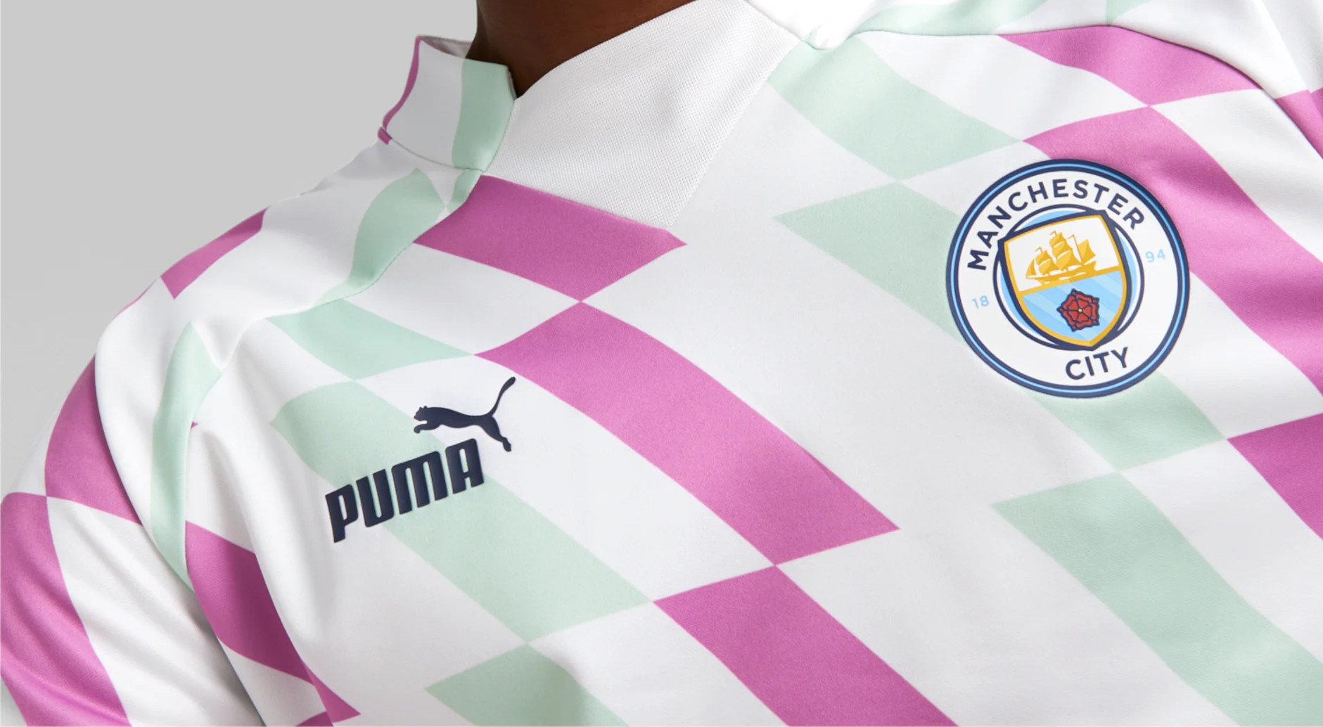 manchester-city-warming-up-shirt-2023-b.jpg (1)