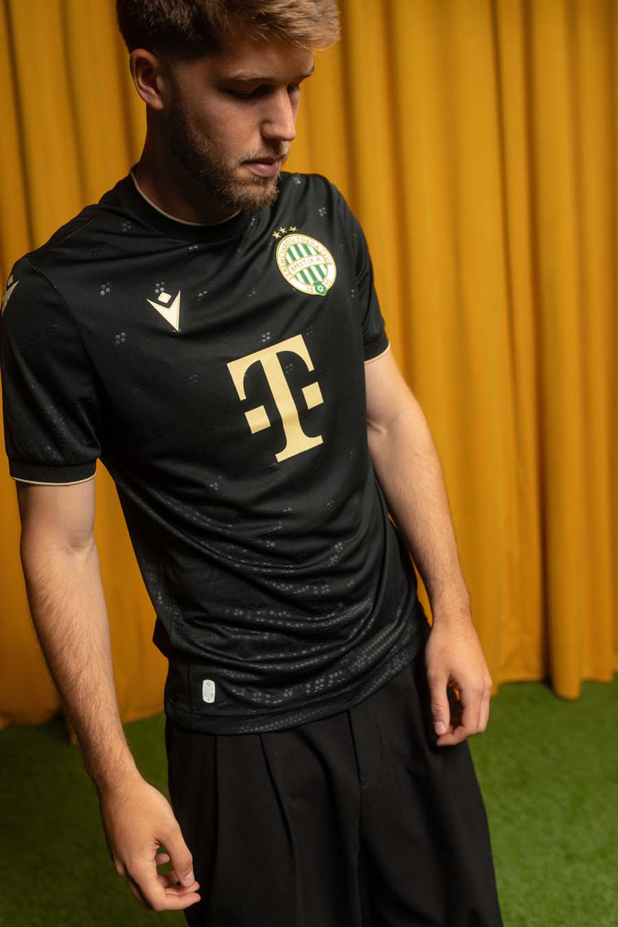 Maglia away del Ferencváros 2026-2027: omaggio al tetto del museo