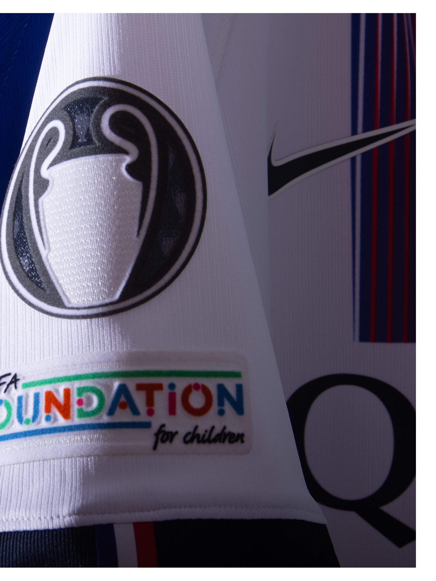 Perché il Paris Saint-Germain ha due stelle sulla maglia?