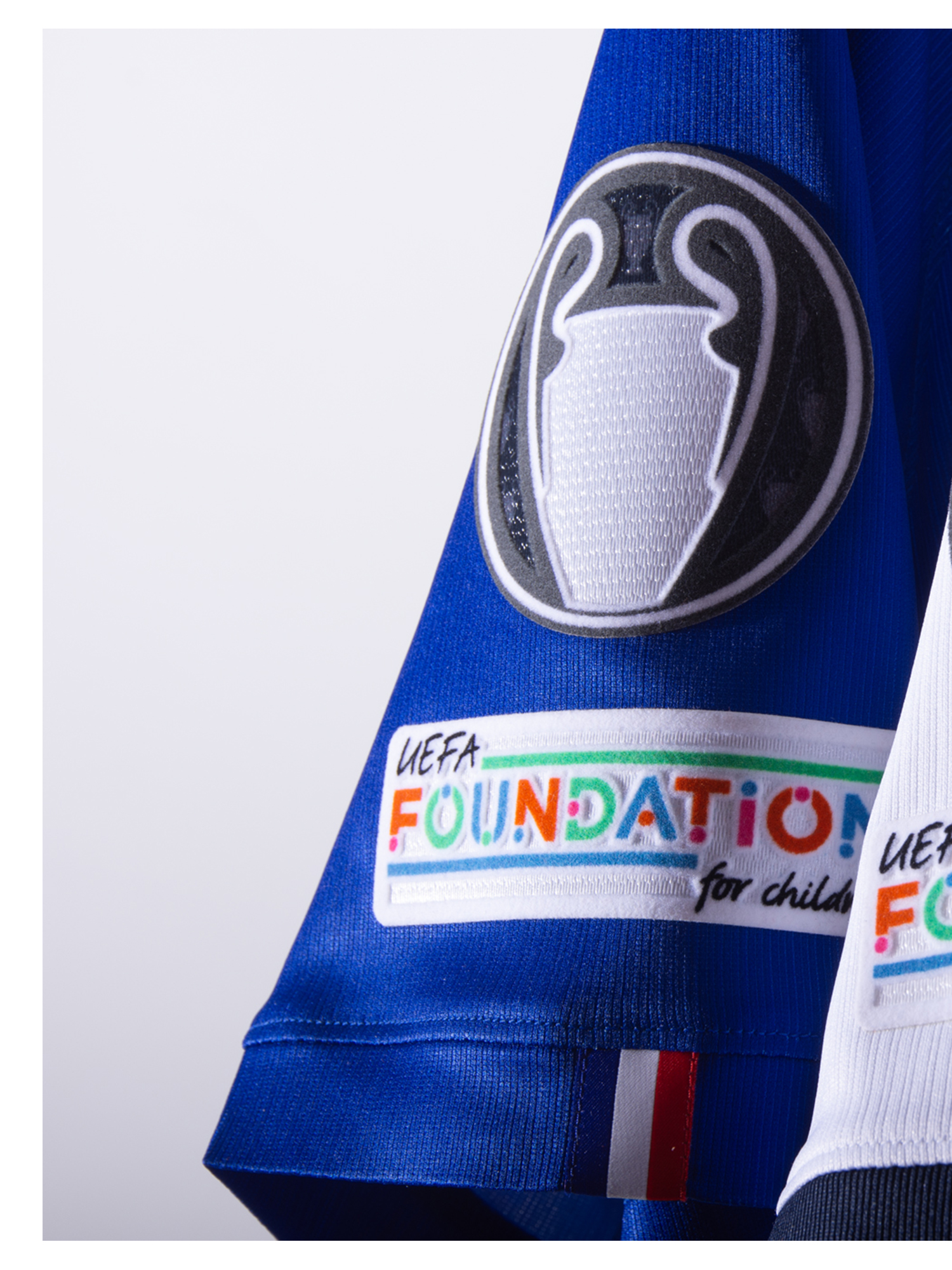 Perché il Paris Saint-Germain ha due stelle sulla maglia?