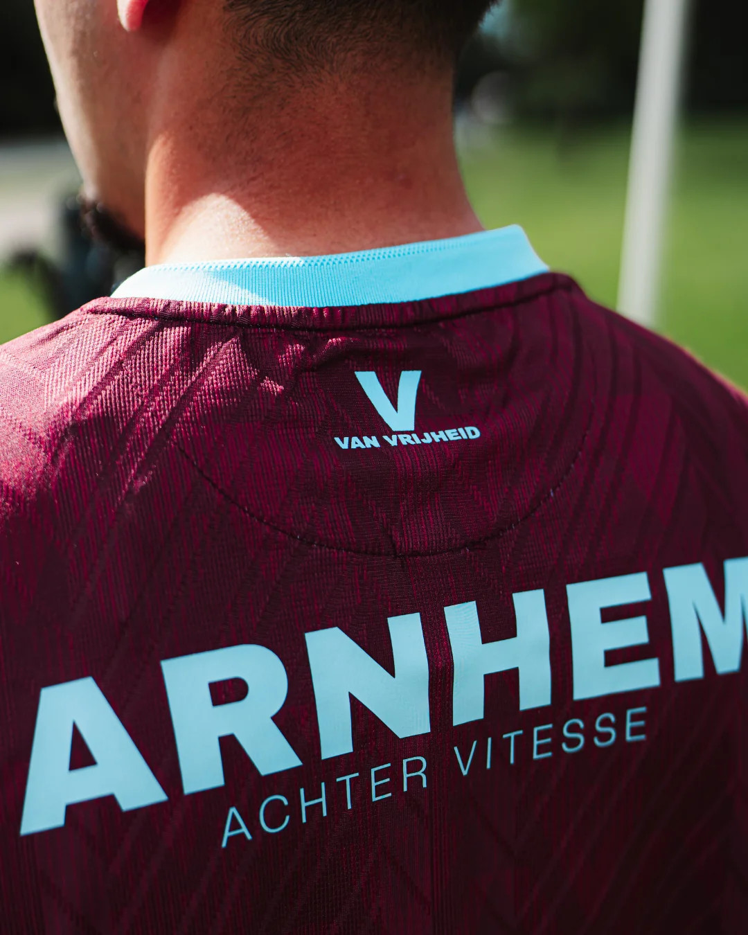 Maglie Vitesse 2026-2027 ispirate alle maglie anni '90