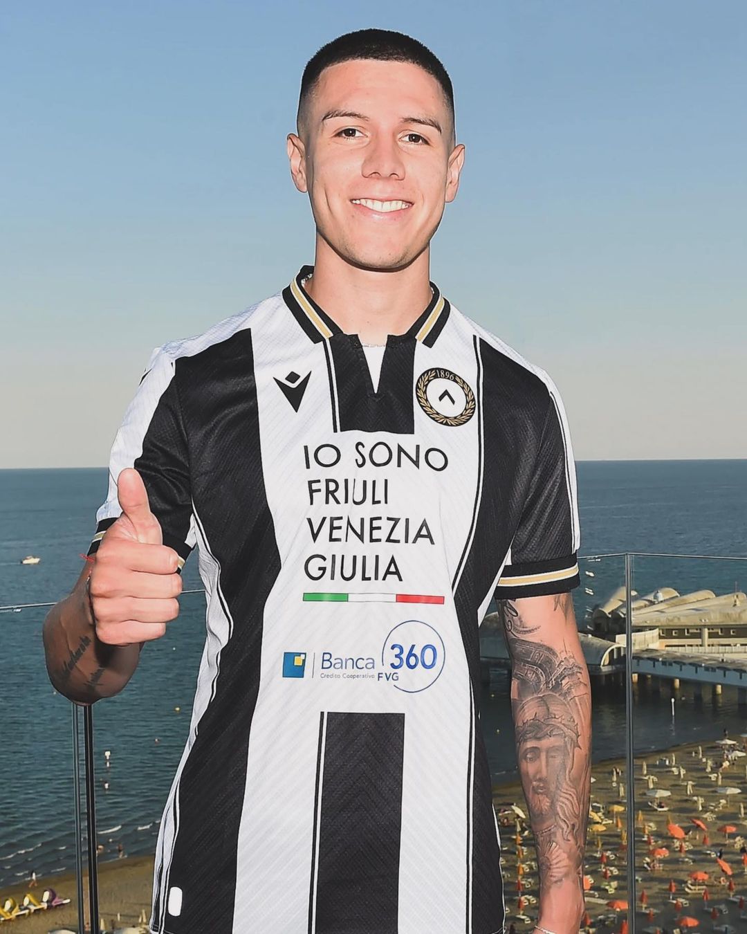 Maglie dell’Udinese 2024-2025: Macron celebra i 30 anni in Serie A
