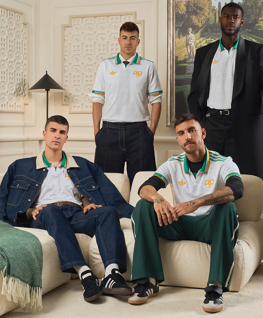 Terza maglia dell'AS Roma 2025-2026: i giardini di Roma e il ritorno del trifoglio adidas