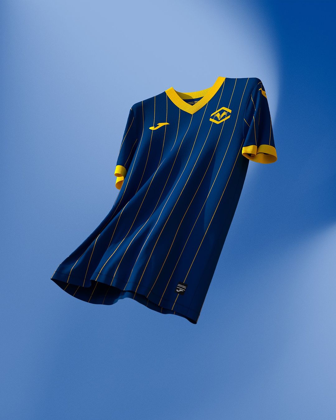 Maglie dell’Hellas Verona 2024-2025: Joma celebra i 40 anni dallo scudetto