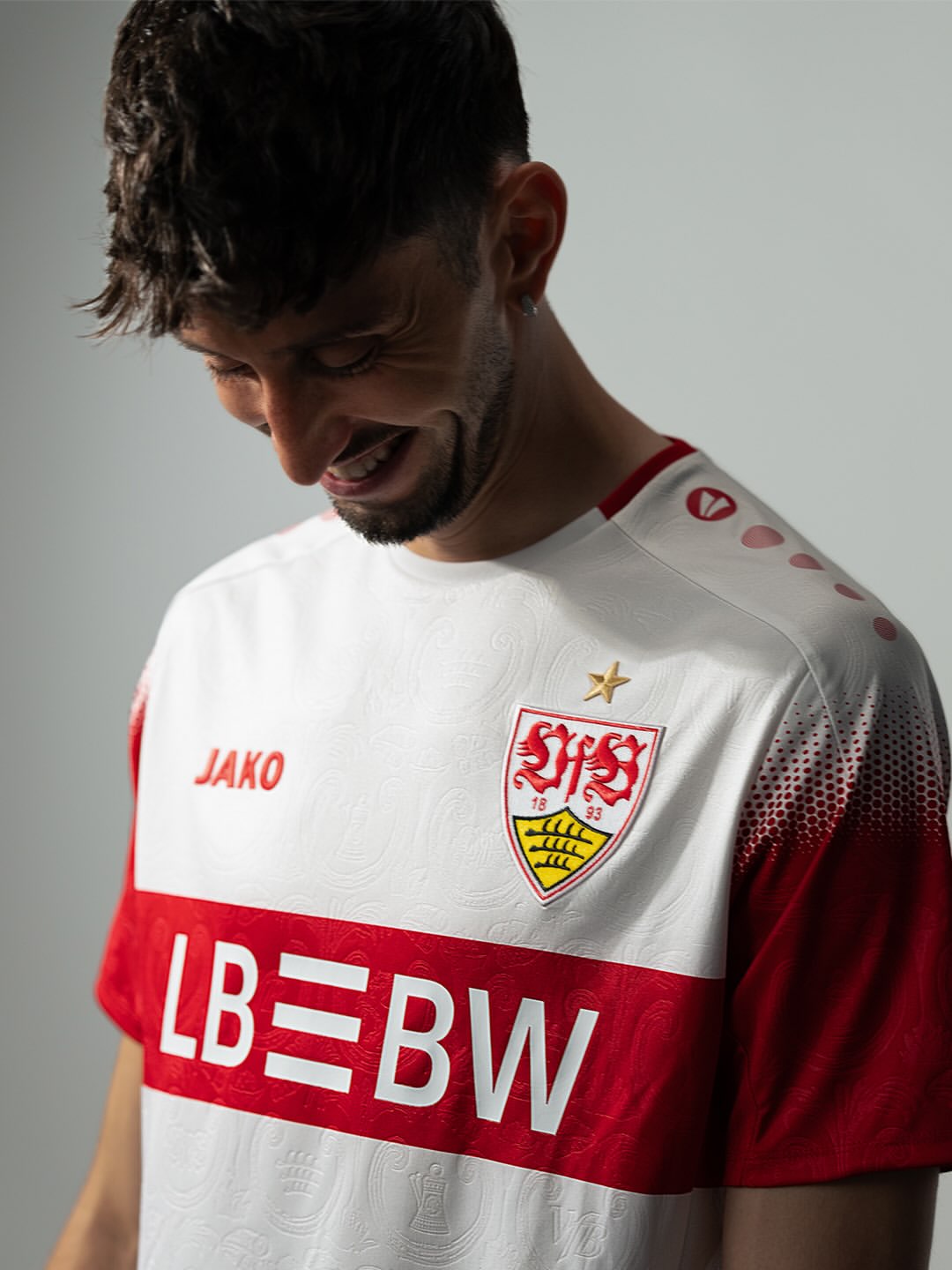 Maglia home VfB Stoccarda 2026-2027 omaggio a Bad Cannstatt
