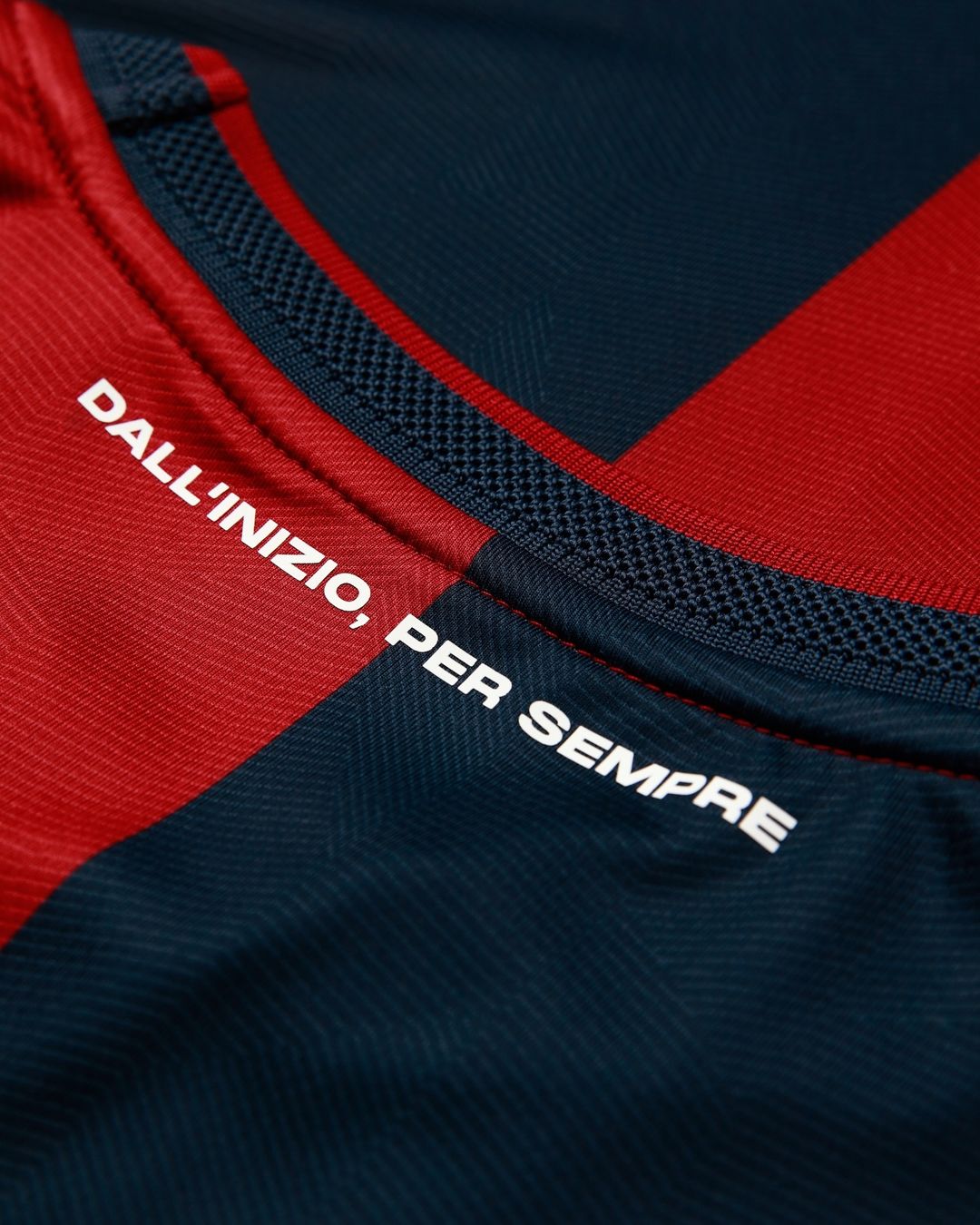 Maglie del Genoa 2024-2025: Kappa e il grifone in tre versioni