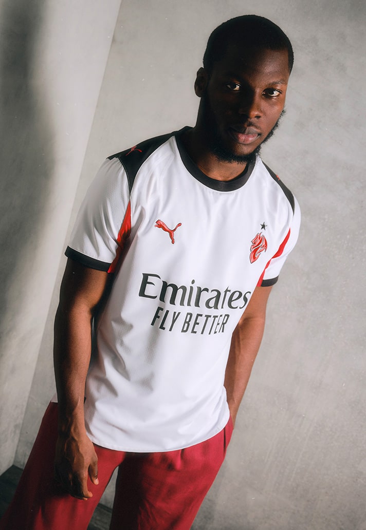 Maglia away del Milan 2025-2026: il Diavoletto torna sul petto