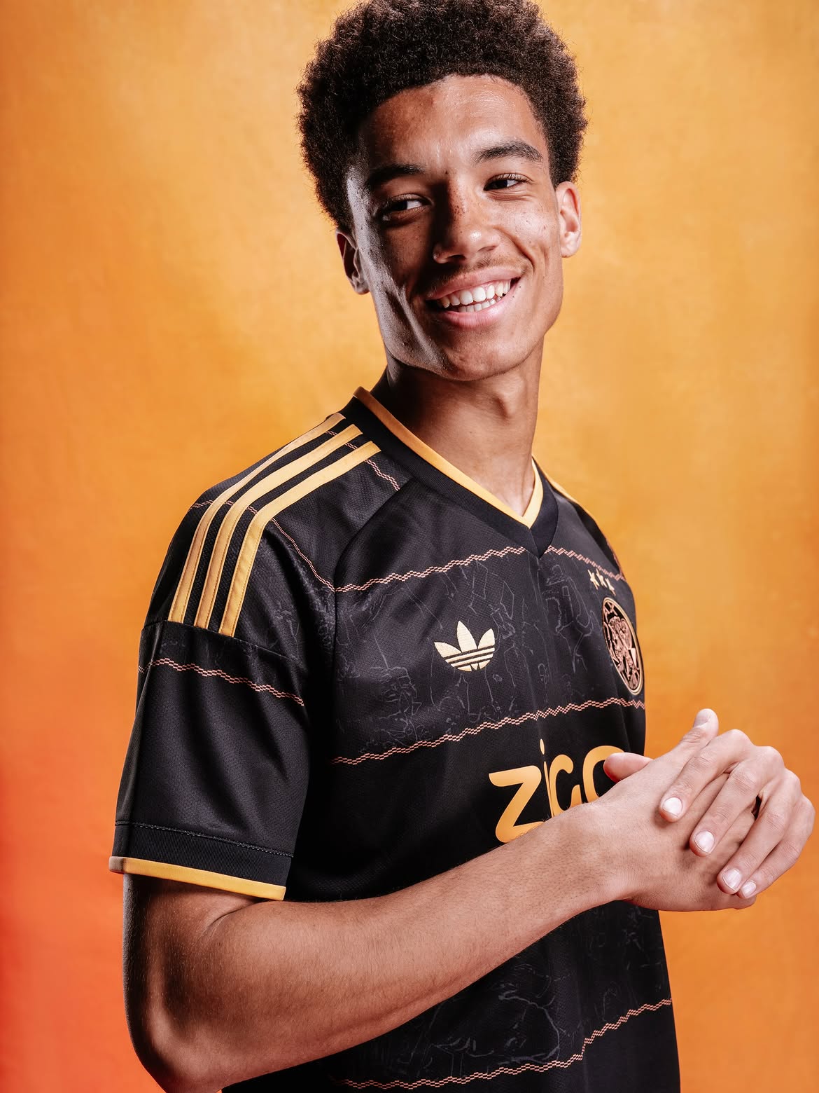 La maglia away dell'Ajax 2026-2027 celebra momenti storici!