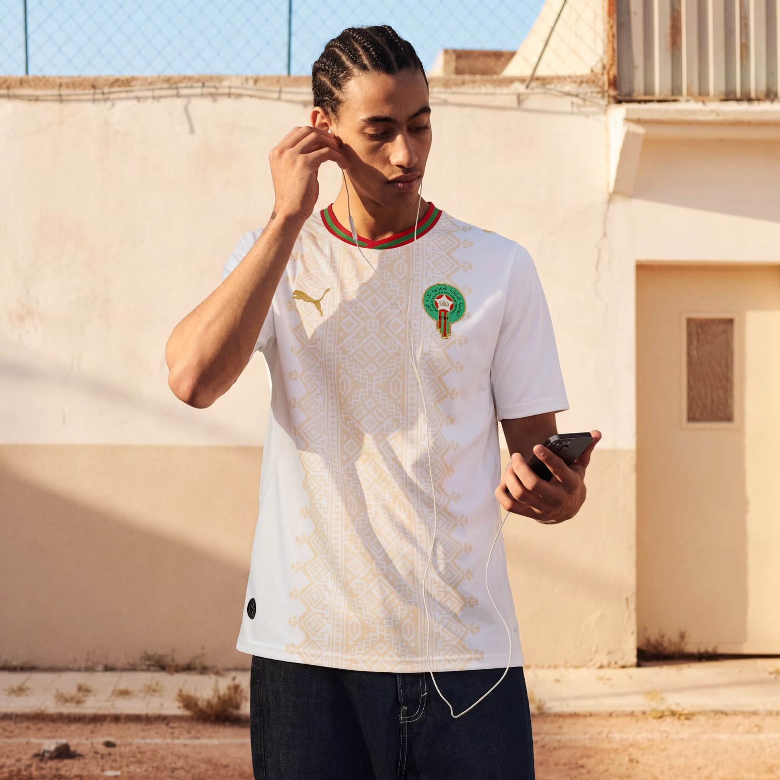 La maglia away del Marocco per i Mondiali 2026 è ispirata ai tessuti amazigh