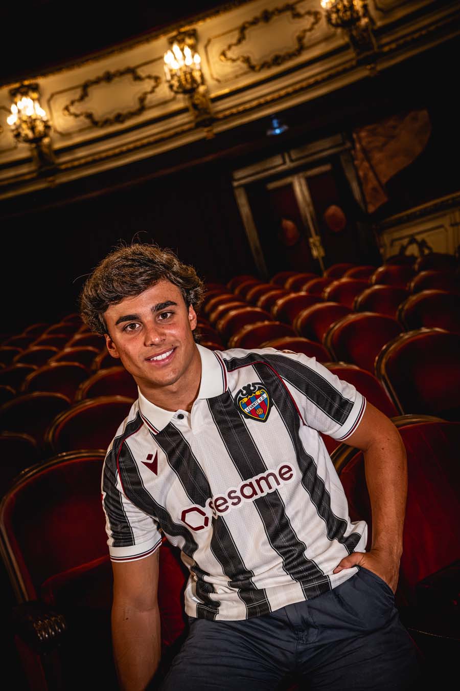 Le maglie dell'UD Levante 2026-2027 hanno un look elegante!