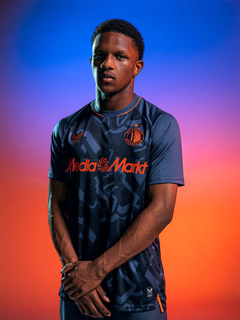 Maglia third Feyenoord 2026-2027 navy con dettagli arancioni!