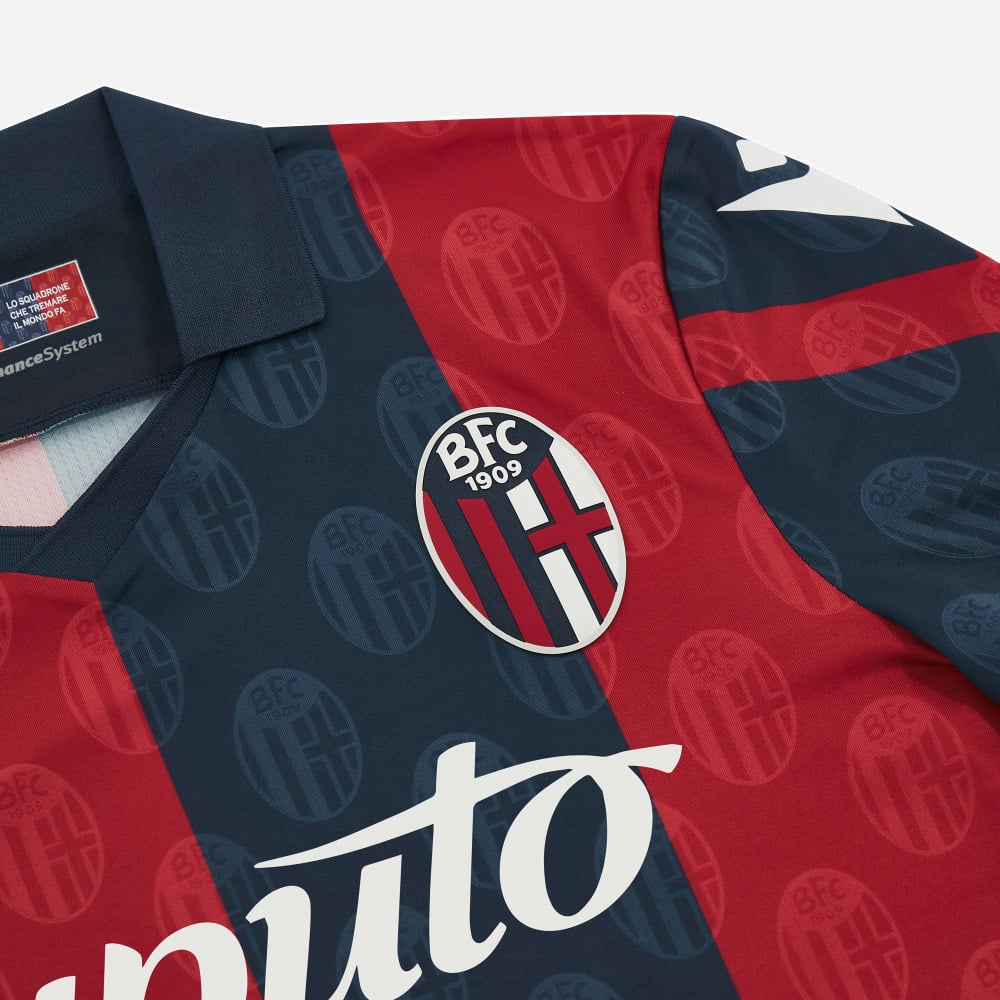 Maglie del Bologna 2023-2024: Macron e il motto «Honor the red and the blue»