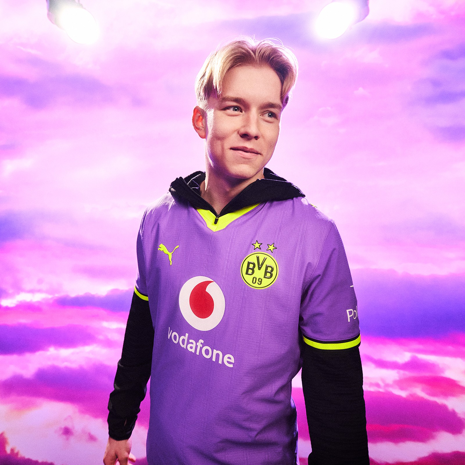 La terza maglia del Borussia Dortmund 2026-2027 è viola!