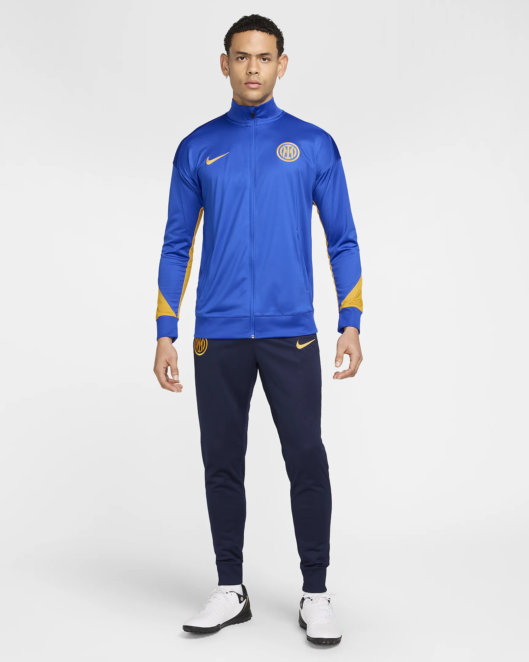 Tuta d'allenamento dell'Inter 2024-2025: il giallo del template Nike Strike