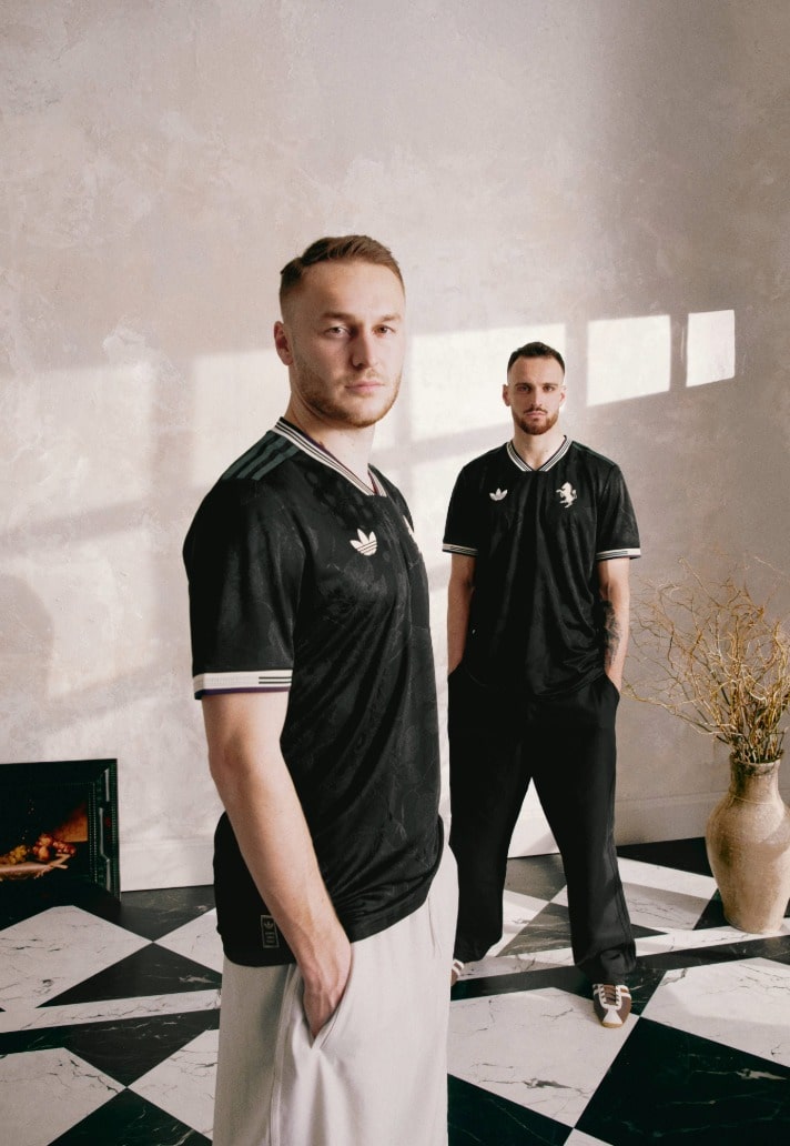 Terza maglia della Juventus 2025-2026 ispirata ai vigneti del Piemonte