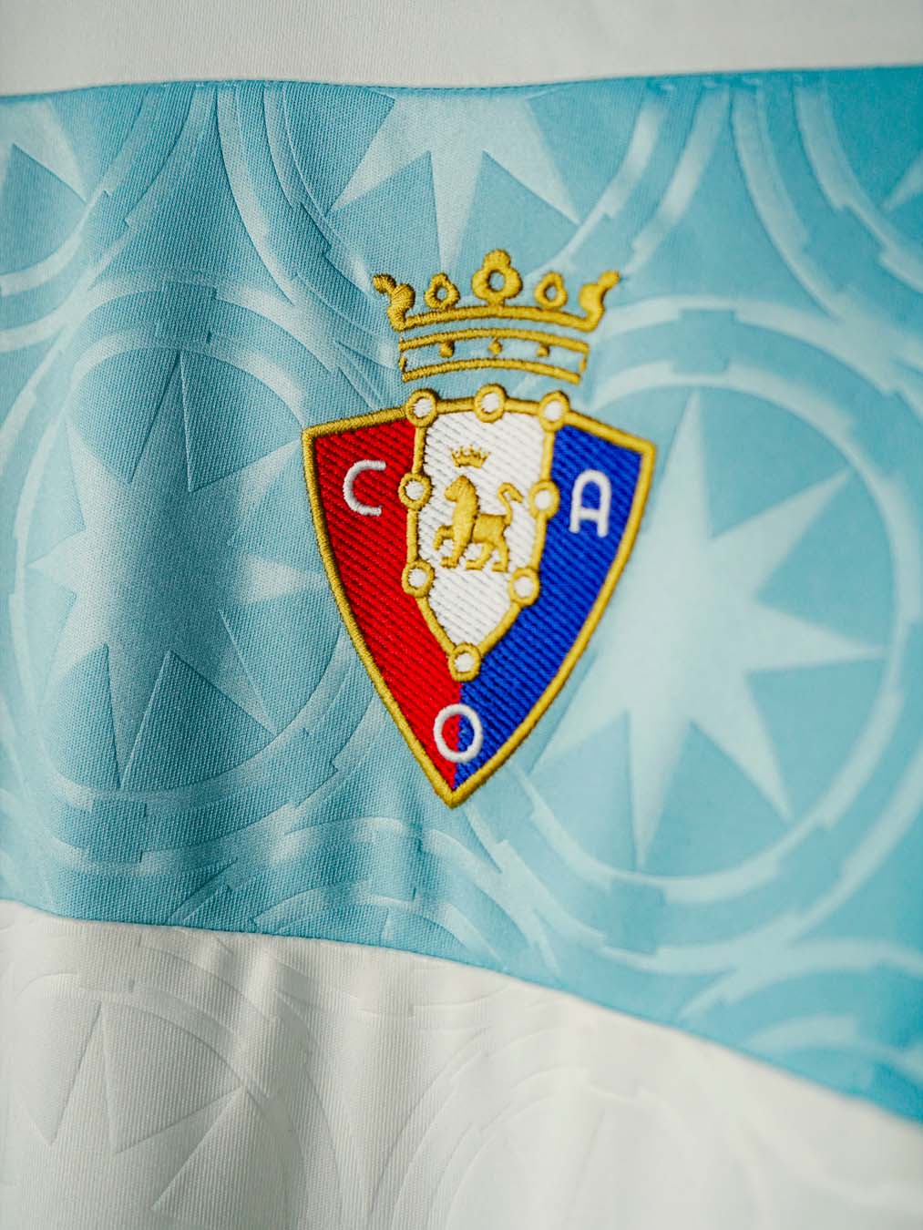 Le maglie del CA Osasuna 2026-2027 ispirate a Pamplona