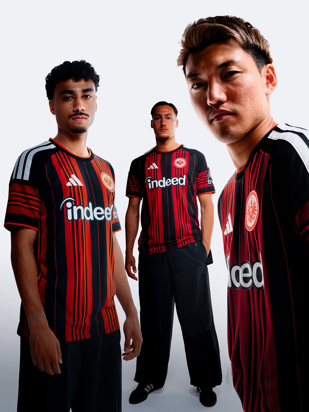 Maglie Eintracht Frankfurt 2026-2027 celebrano il club e la citta