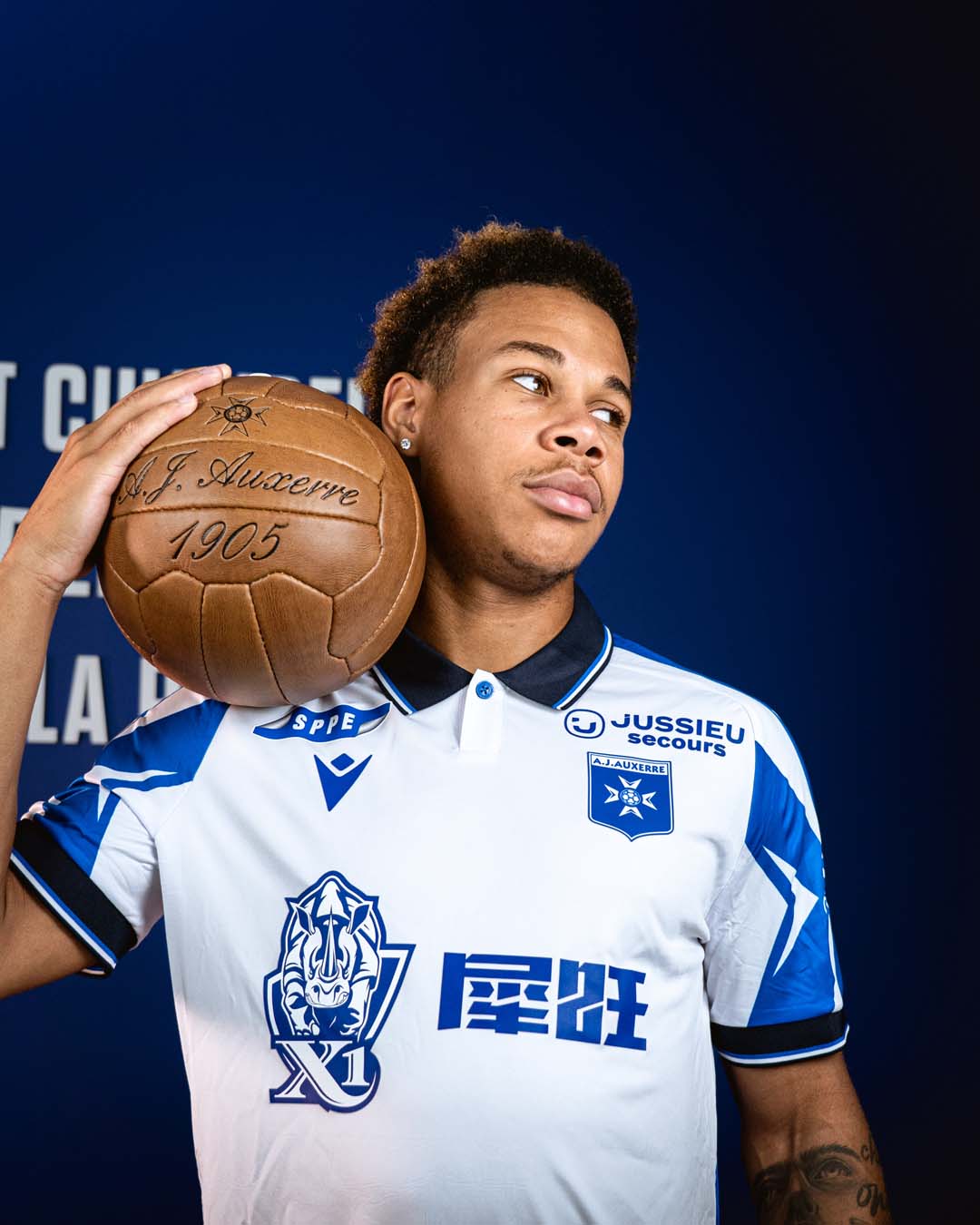 Maglie dell'AJ Auxerre 2026-2027 ispirate alle maglie 1995-1996