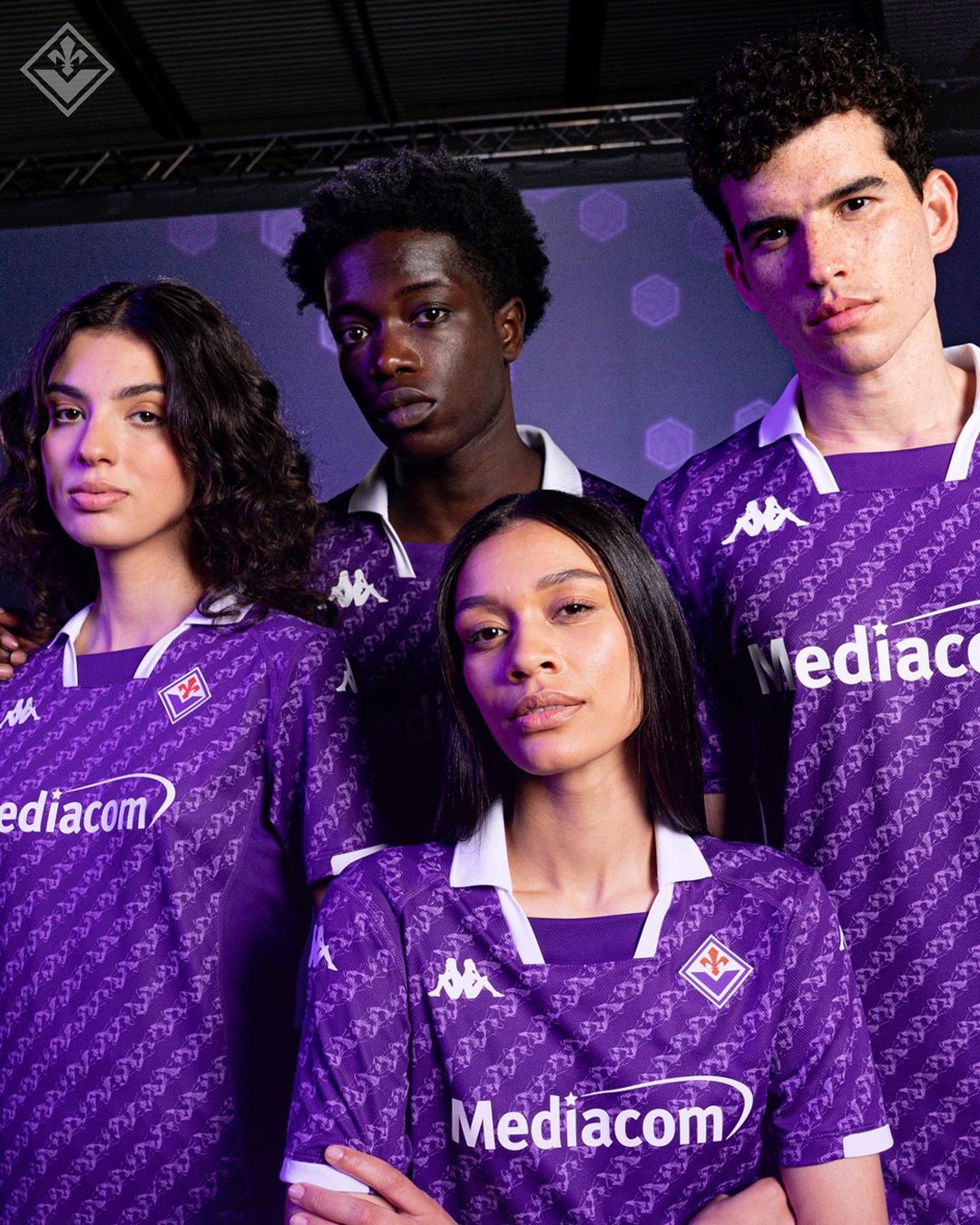 Maglie della Fiorentina 2023-2024: i gigli di Kappa e i tredici di Astori