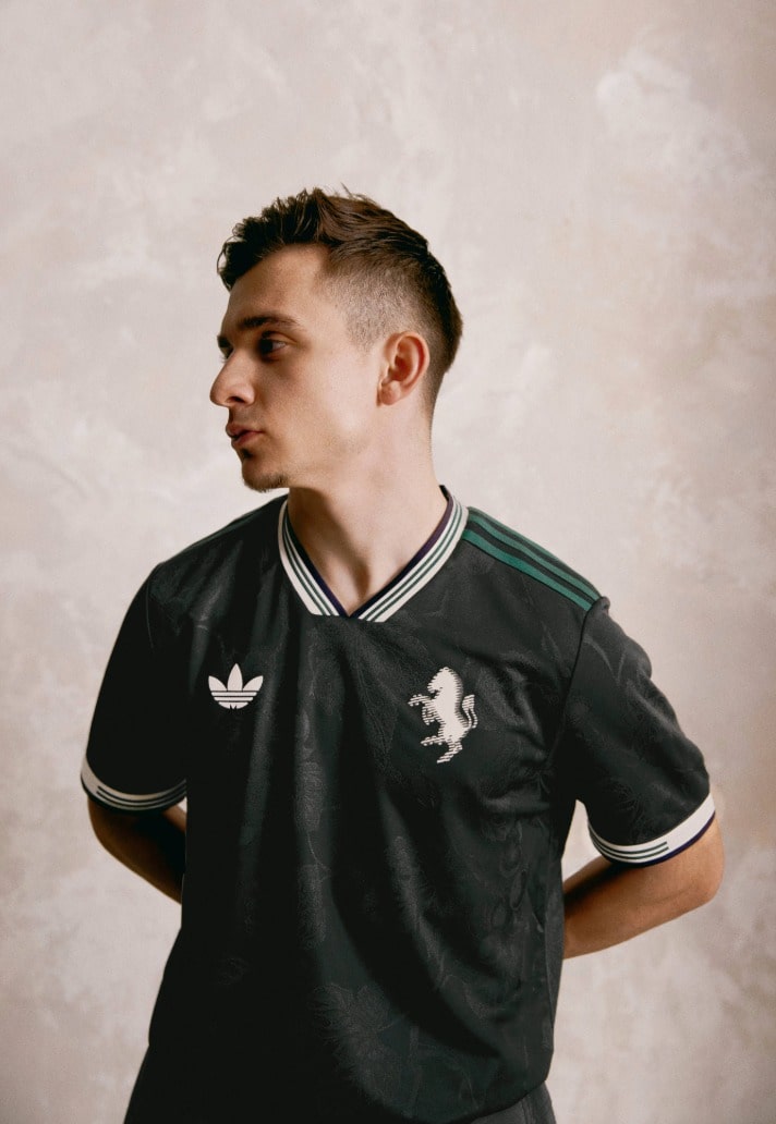 Terza maglia della Juventus 2025-2026 ispirata ai vigneti del Piemonte