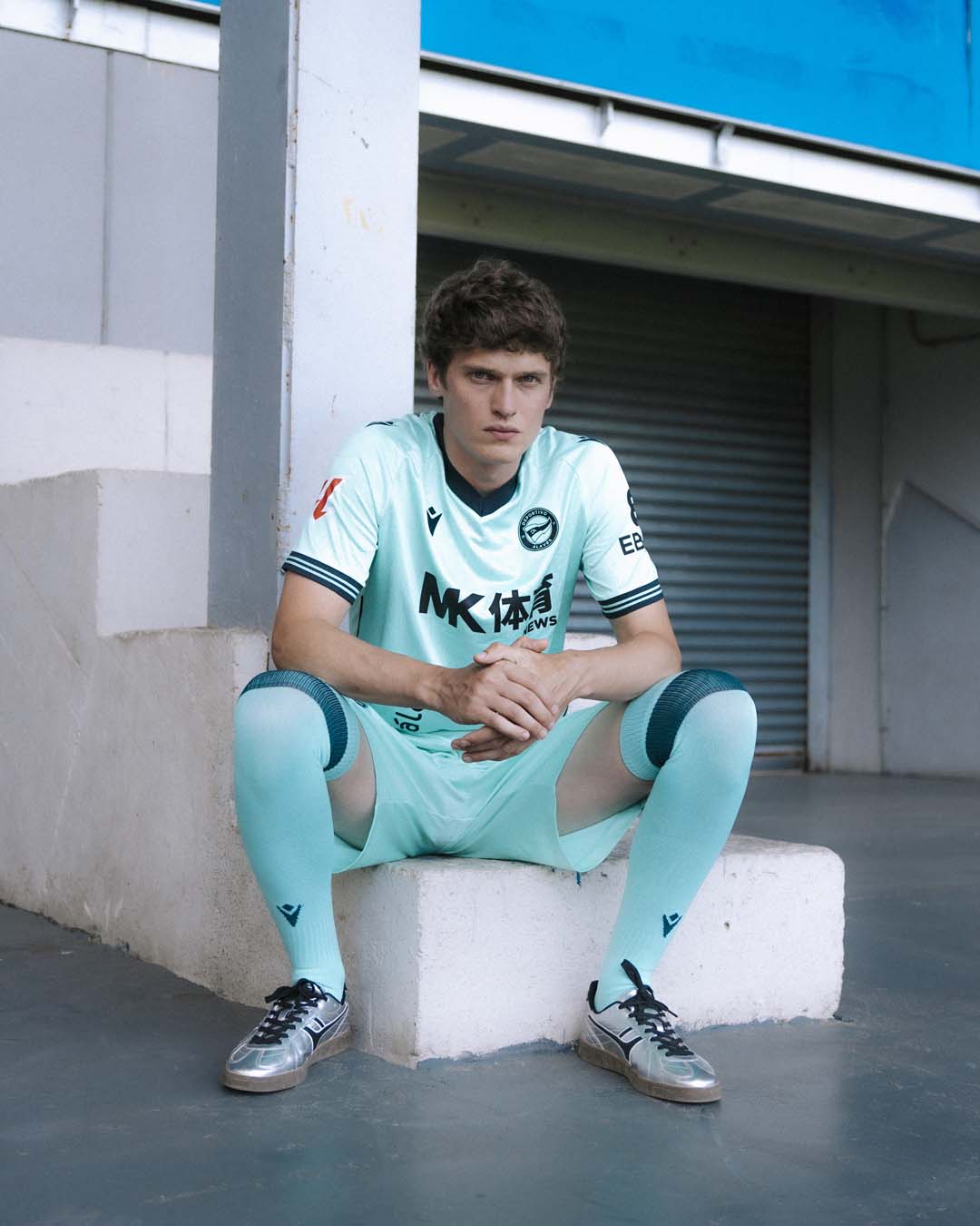 Ecco le maglie del Deportivo Alavés 2026-2027 di Macron