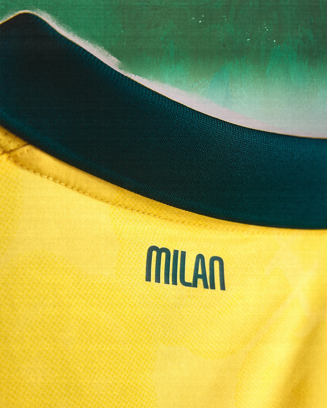 Terza maglia del Milan 2025-2026: il monogramma ACM e il ricordo del 1995-1996