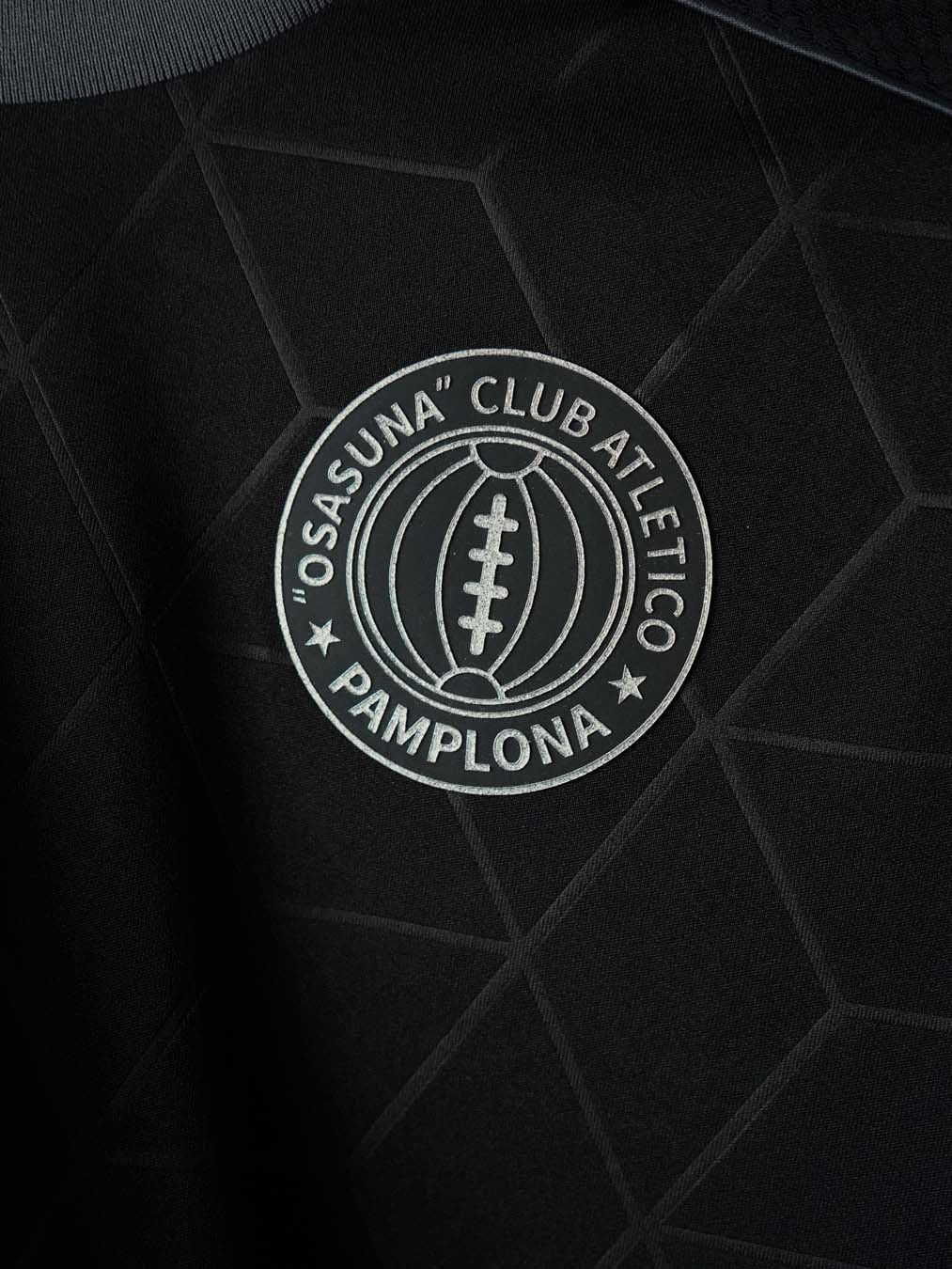 Le maglie del CA Osasuna 2026-2027 ispirate a Pamplona