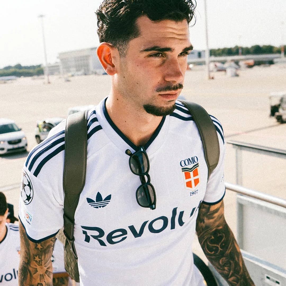 Maglie del Como 1907 2026-2027 omaggio alla città